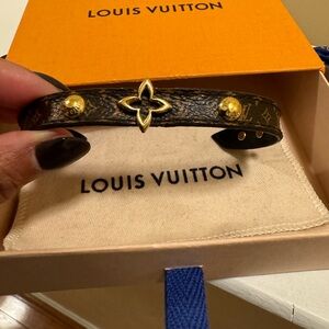 Authentic LV Bloom MNG bracelet. Yes real yes I have Receipt. SOLD!!!